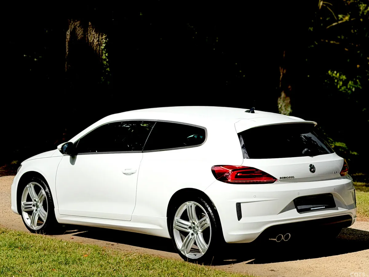 Volkswagen Scirocco Coupe, Diesel, 2015, White