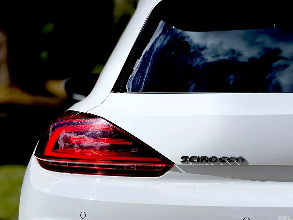 Volkswagen Scirocco Coupe, Diesel, 2015, White