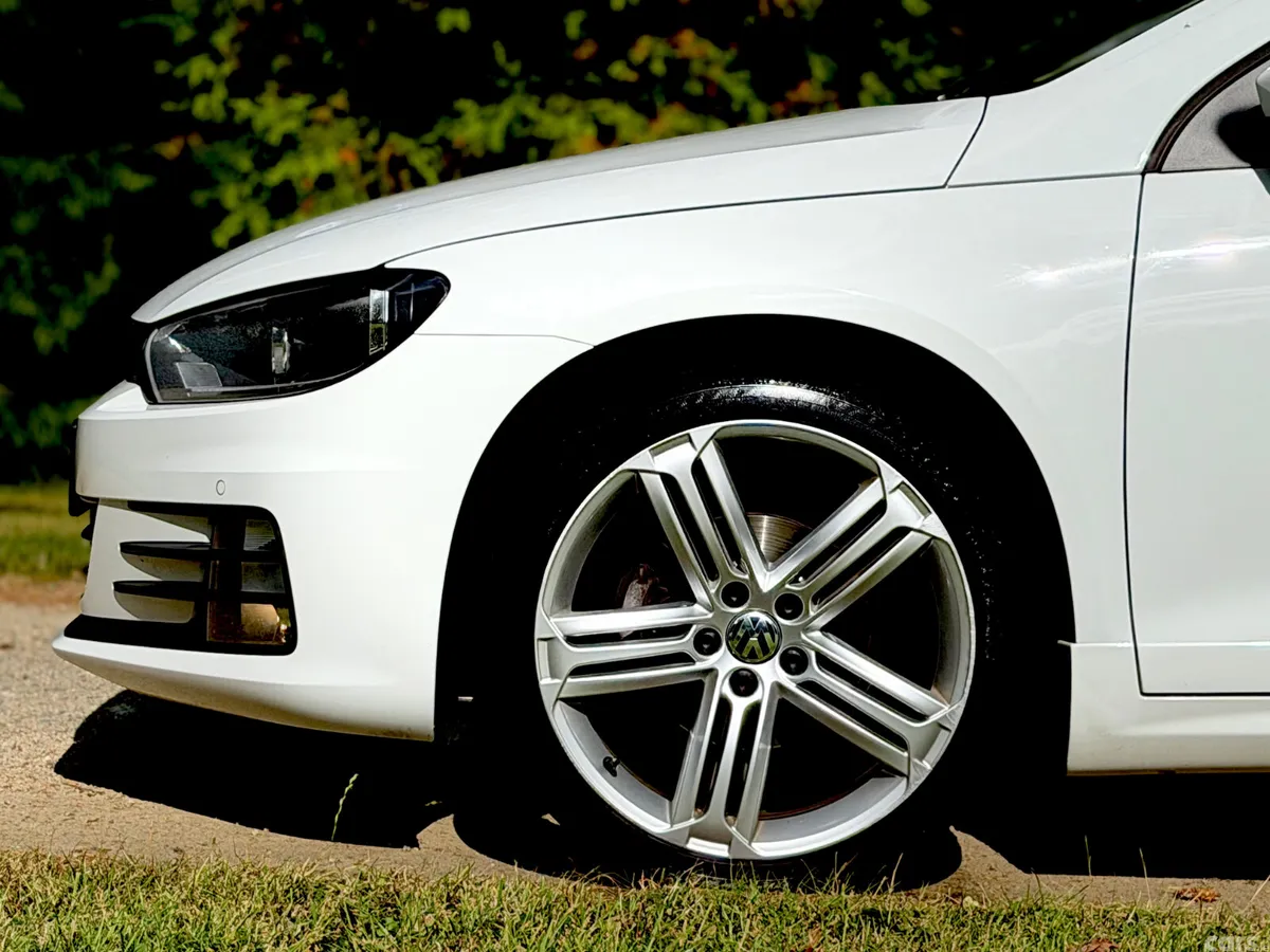 Volkswagen Scirocco Coupe, Diesel, 2015, White