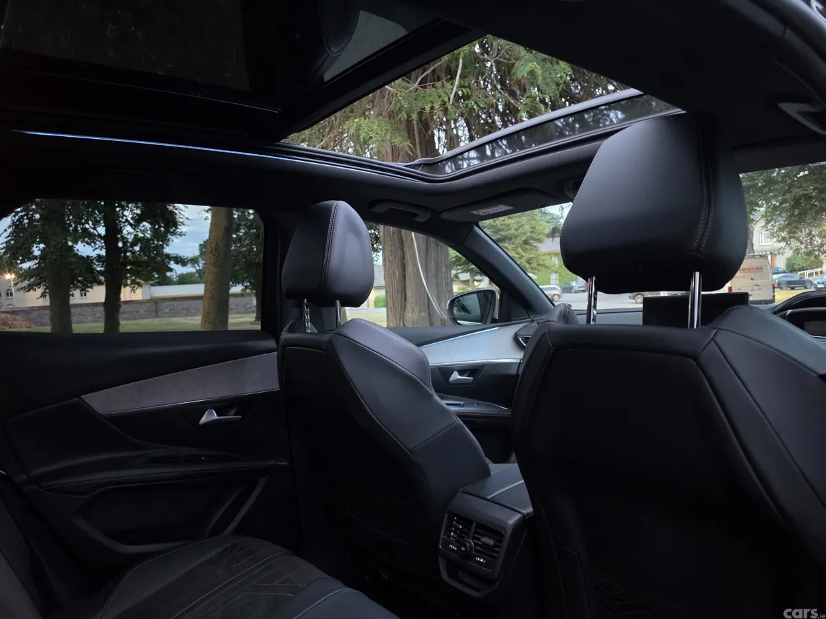 Peugeot 3008 MPV, Diesel, 2021, Grey