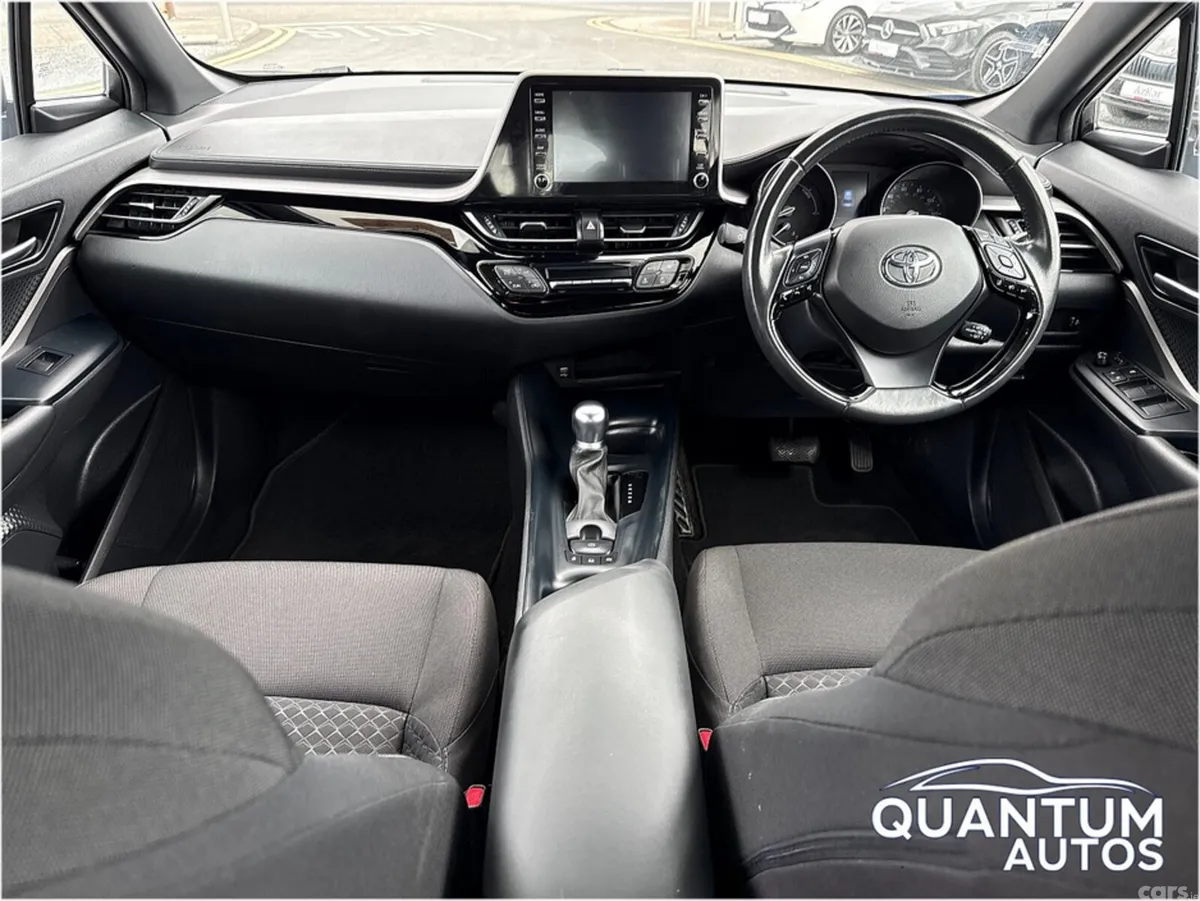 Toyota C-HR Hatchback, Petrol Hybrid, 2022, Blue