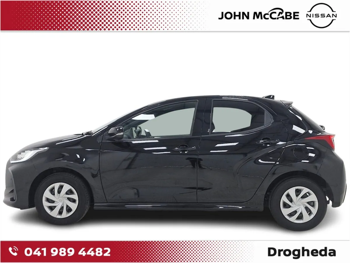 Toyota Yaris Hatchback, Petrol Hybrid, 2024, Black
