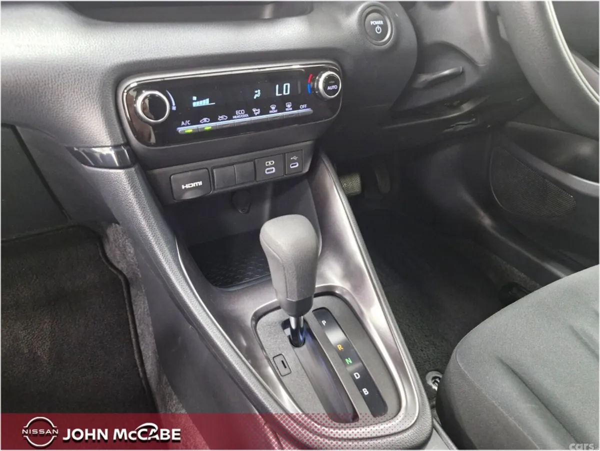 Toyota Yaris Hatchback, Petrol Hybrid, 2024, Black