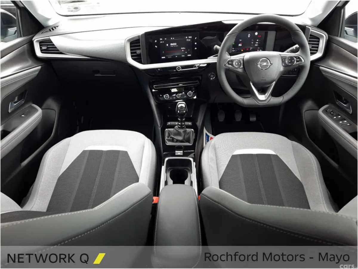 Opel Mokka MPV, Petrol, 2024, White