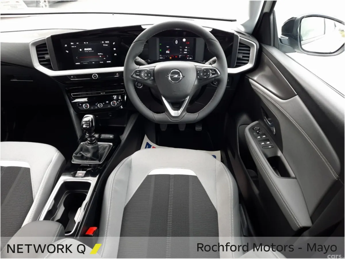 Opel Mokka MPV, Petrol, 2024, White