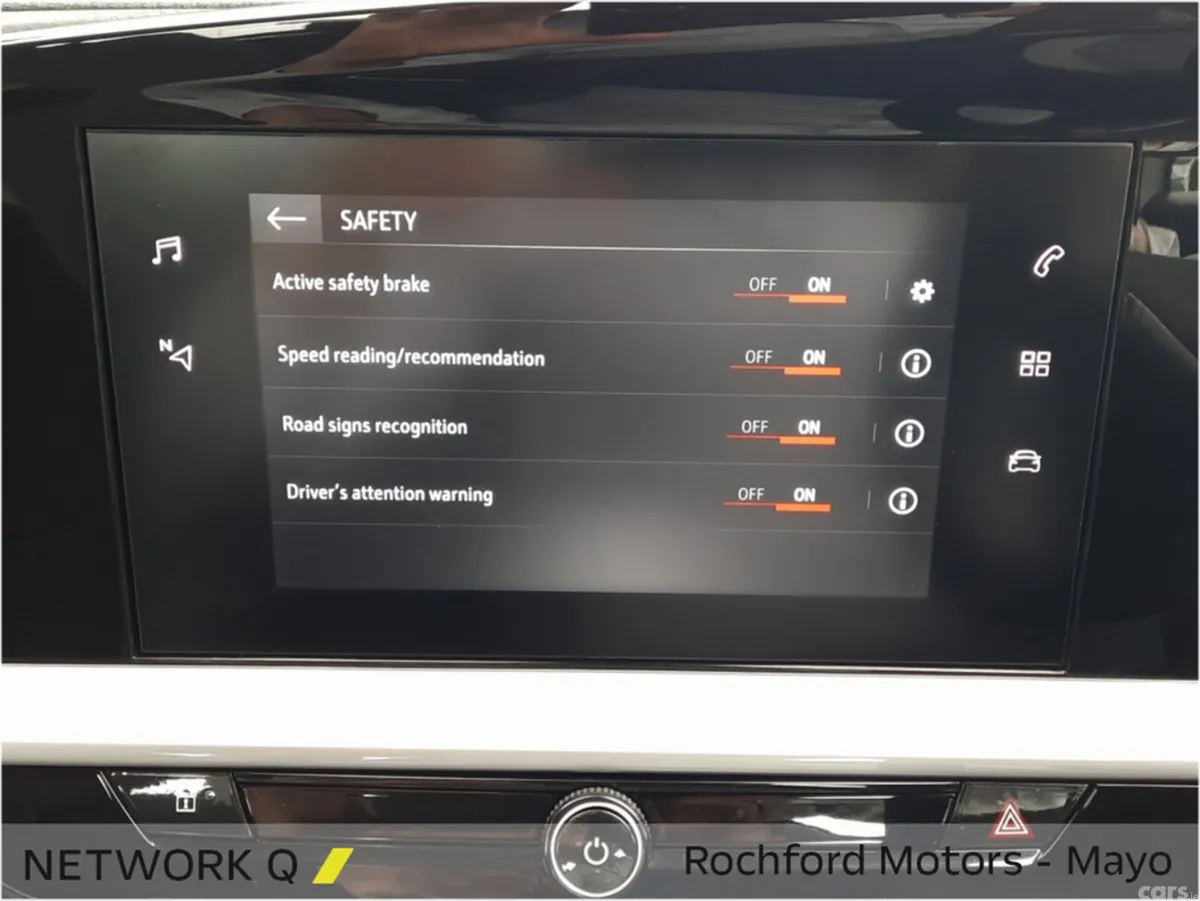 Opel Mokka MPV, Petrol, 2024, White