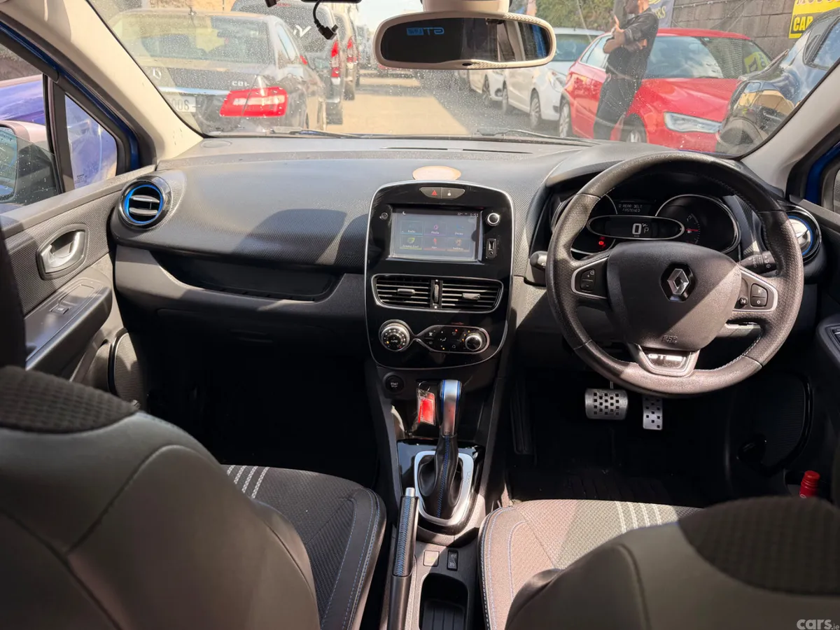 Renault Clio Hatchback, Petrol, 2019, Blue