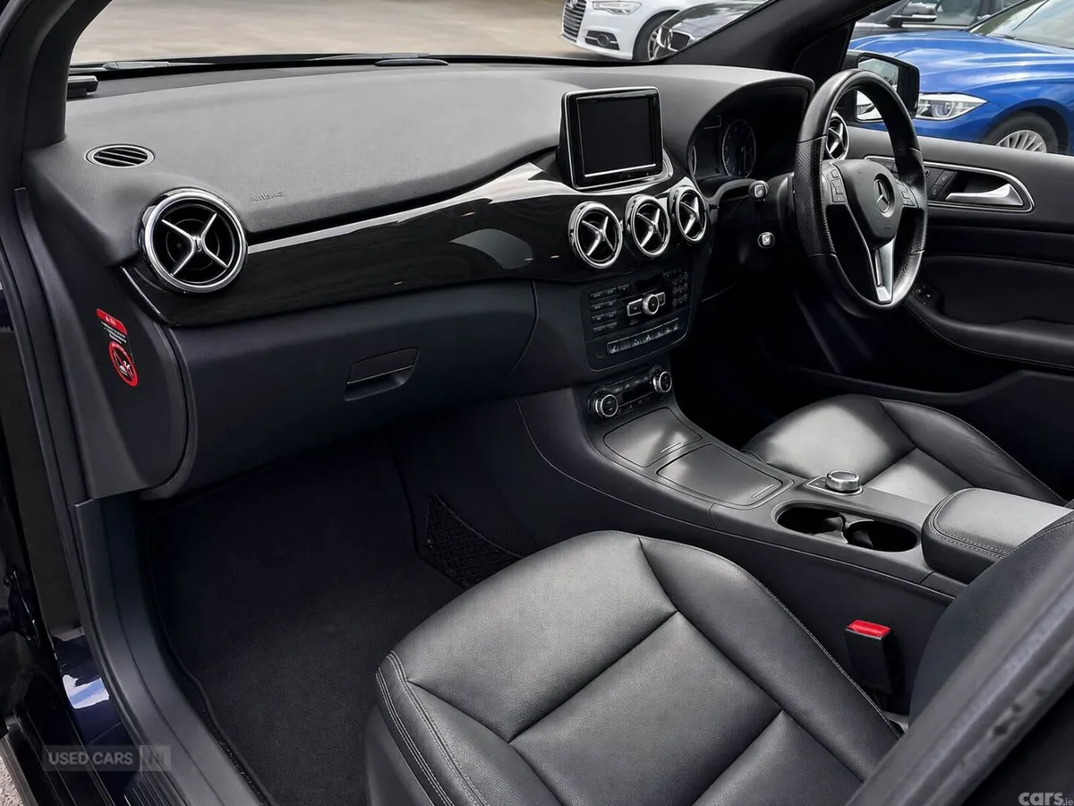 Mercedes-Benz B-Class , Petrol, 2014, Black