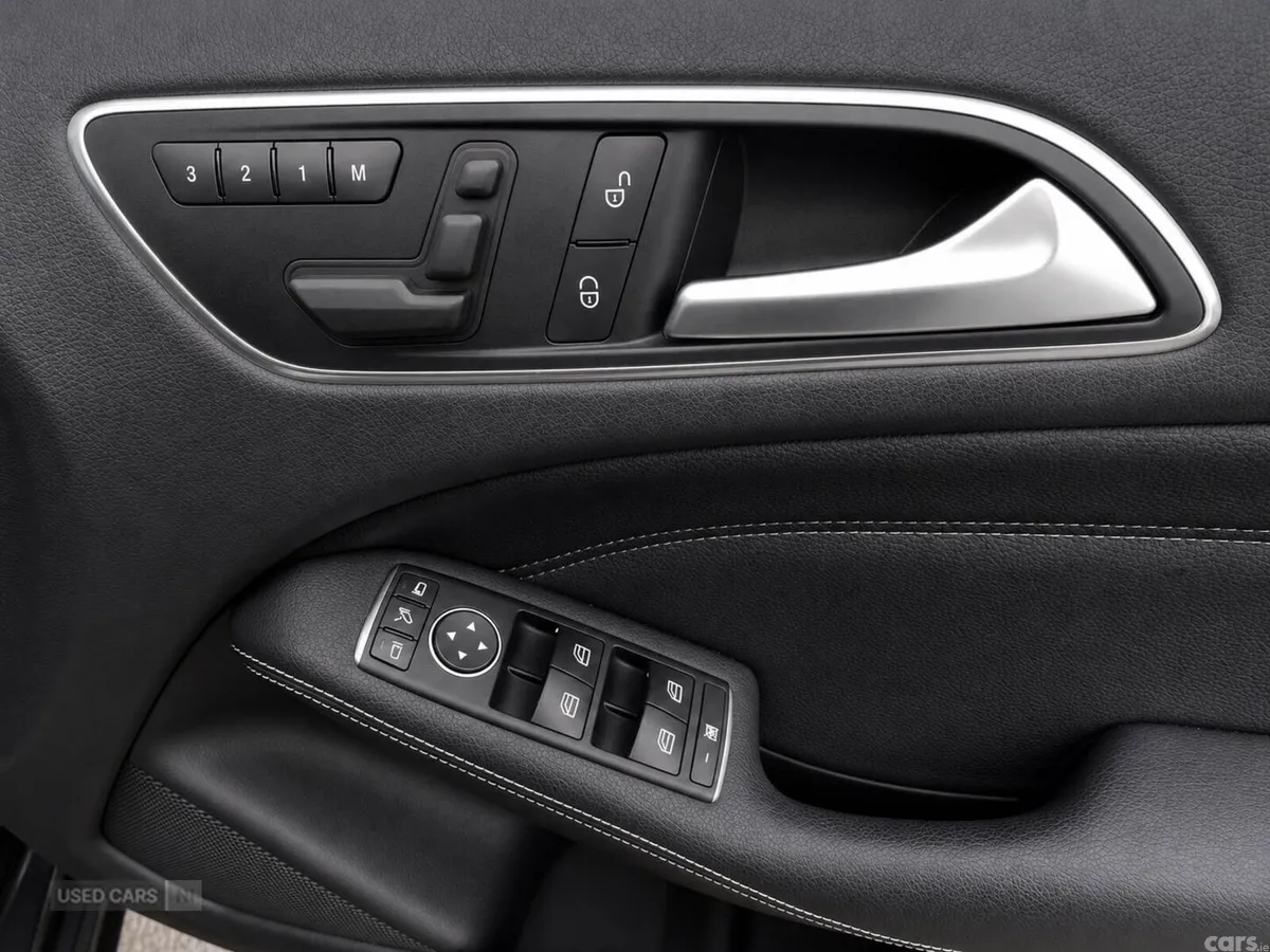 Mercedes-Benz B-Class , Petrol, 2014, Black