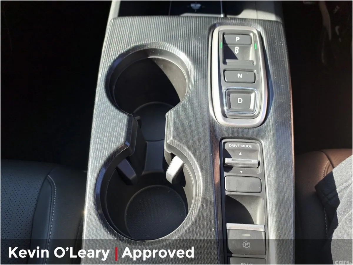 Honda Civic Hatchback, Petrol Hybrid, 2026, White