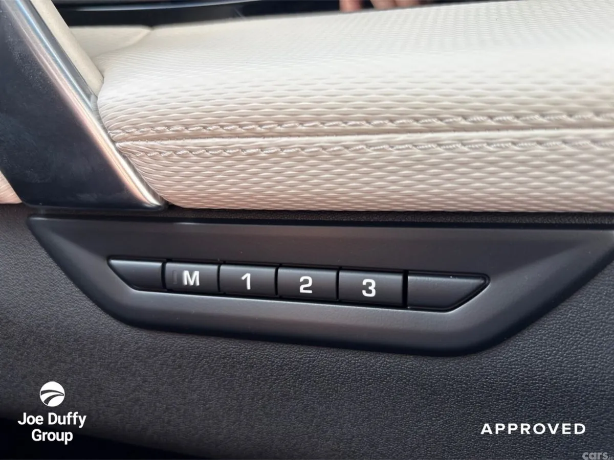 Land Rover Discovery Sport SUV, Petrol Plug-in Hybrid, 2026, Blue