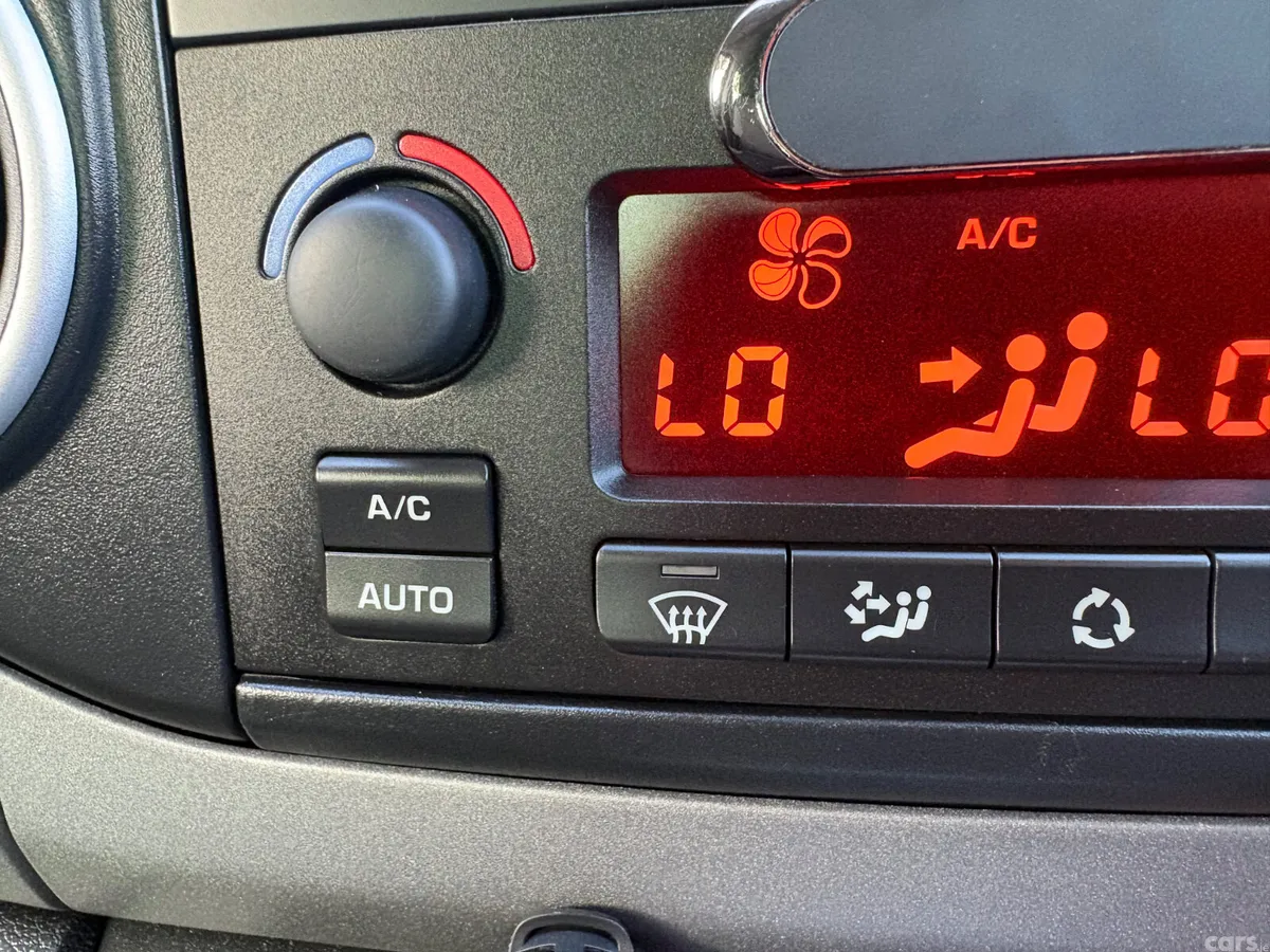 Peugeot Partner MPV, Diesel, 2016, Grey