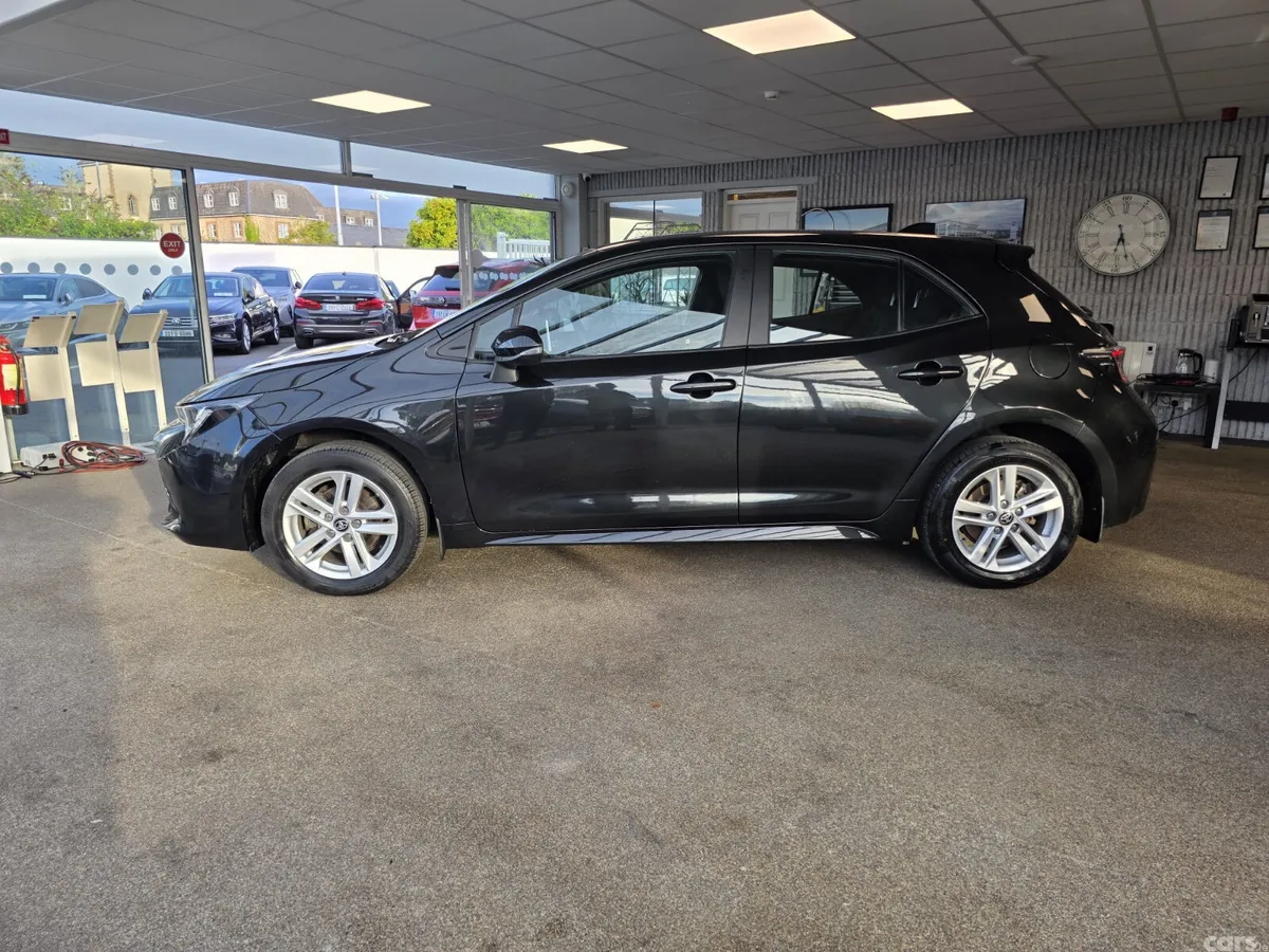 Toyota Corolla Hatchback, Petrol Hybrid, 2023, Black