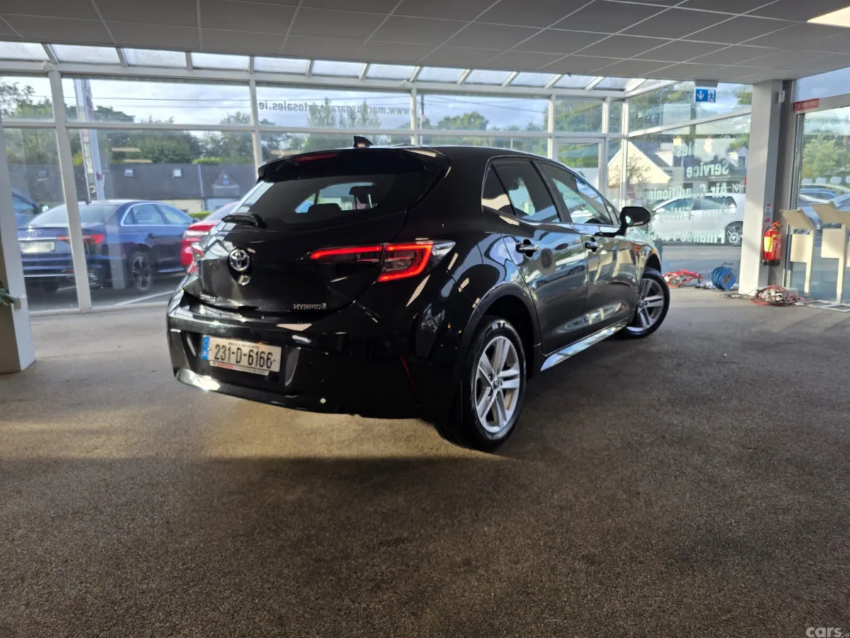 Toyota Corolla Hatchback, Petrol Hybrid, 2023, Black