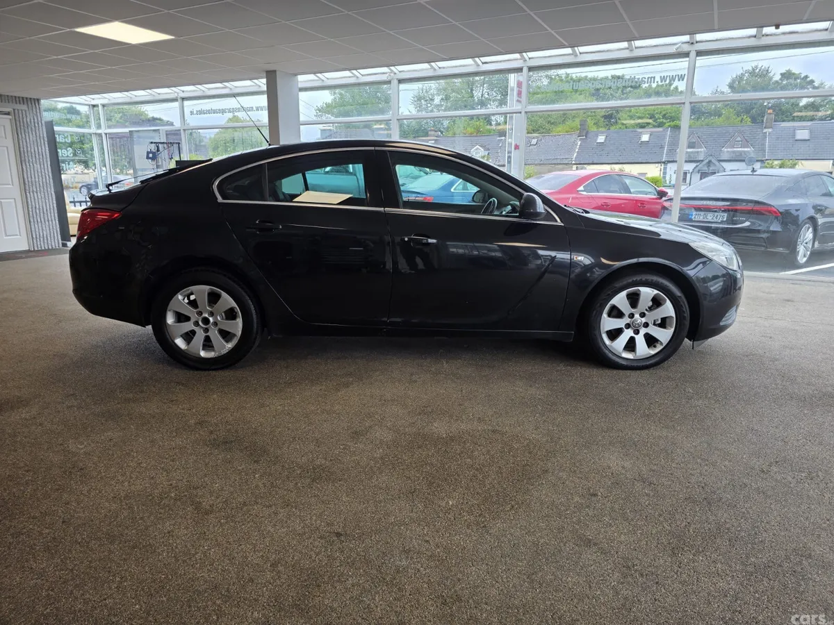Vauxhall Insignia Hatchback, Diesel, 2012, Black