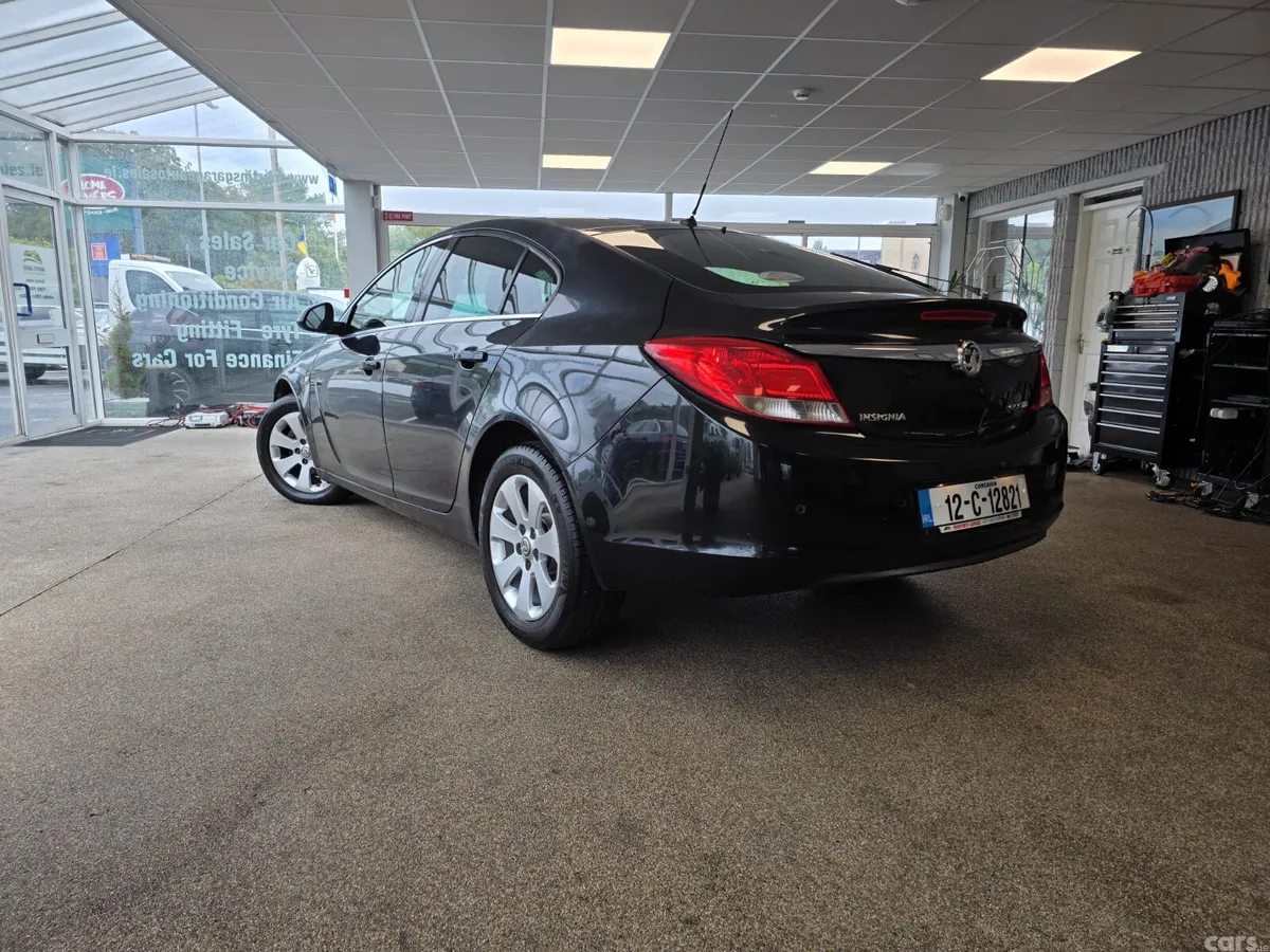 Vauxhall Insignia Hatchback, Diesel, 2012, Black