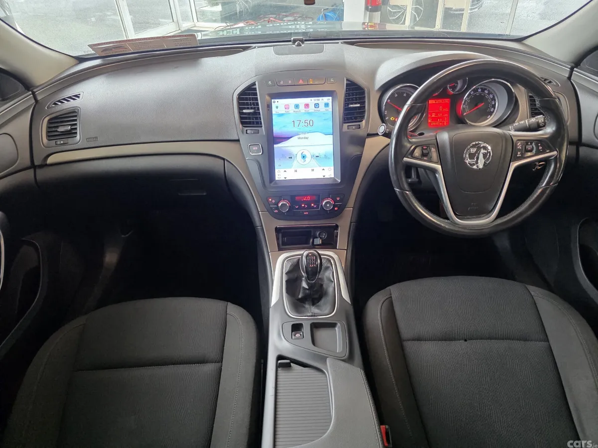 Vauxhall Insignia Hatchback, Diesel, 2012, Black