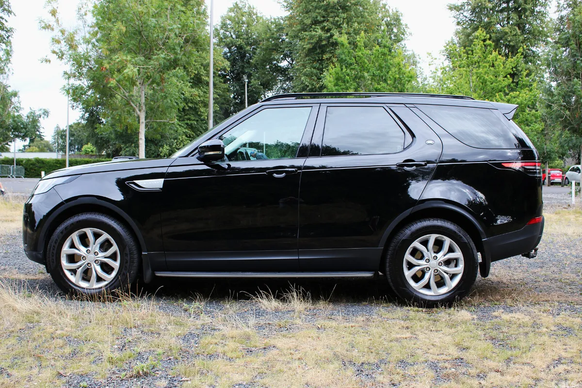 Land Rover Discovery SUV, Diesel, 2020, Black