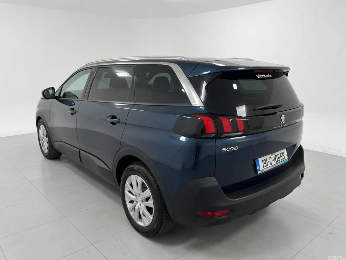 Peugeot 5008 MPV, Petrol, 2019, Blue