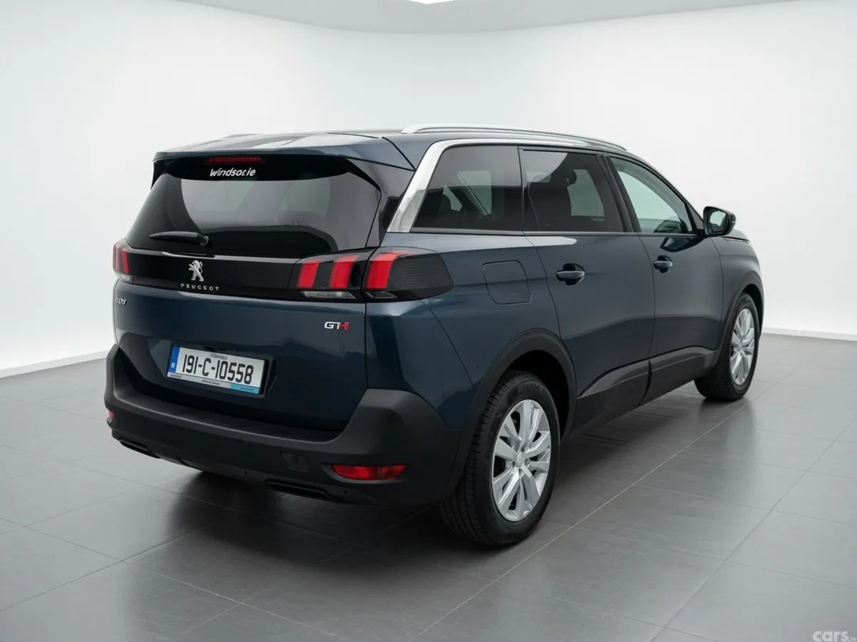 Peugeot 5008 MPV, Petrol, 2019, Blue