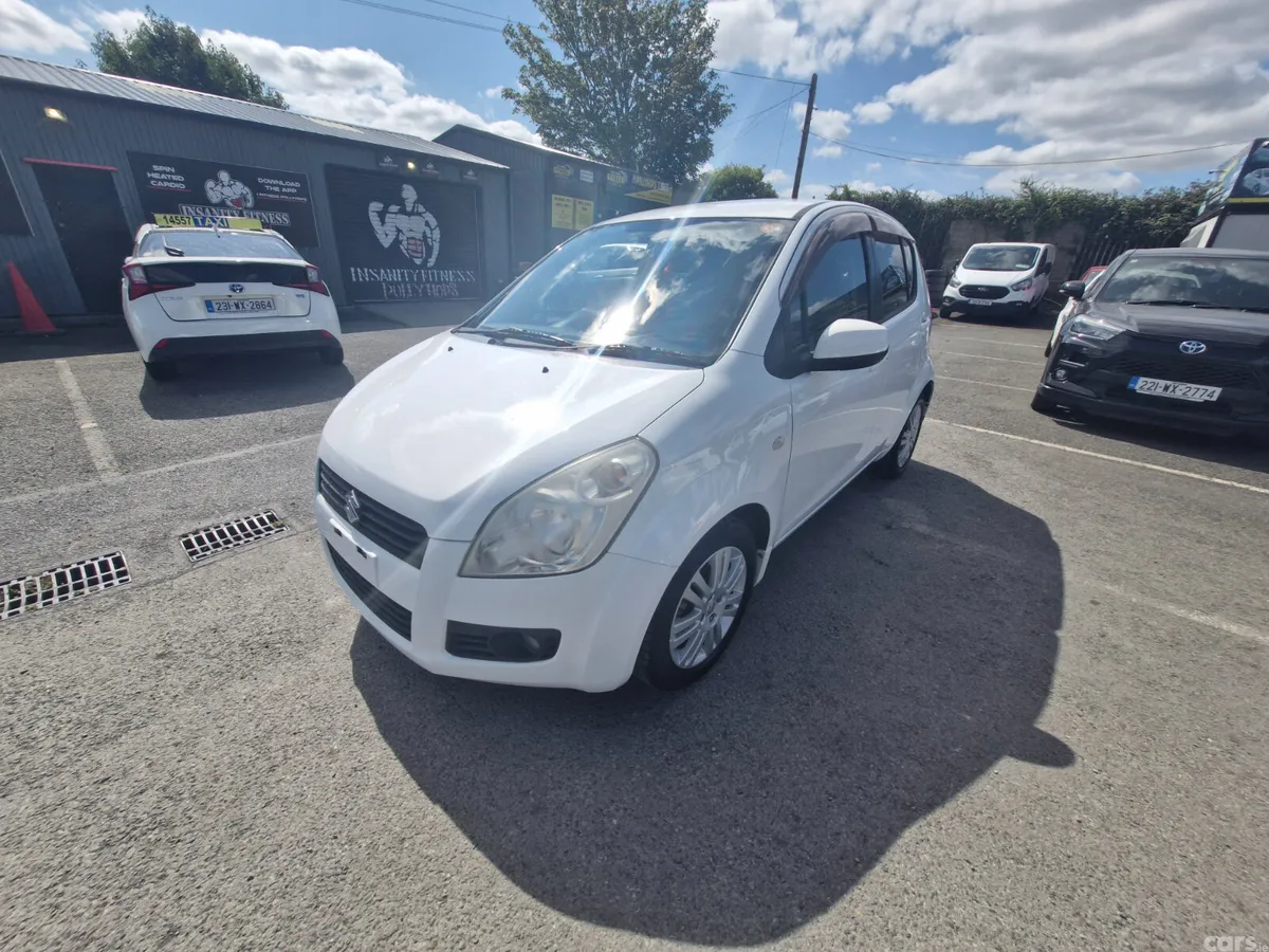 Suzuki Splash Hatchback, Petrol, 2012, White