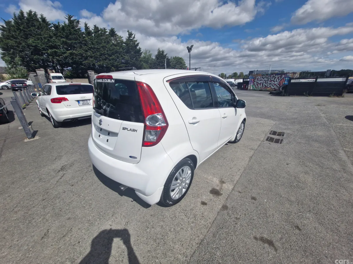 Suzuki Splash Hatchback, Petrol, 2012, White