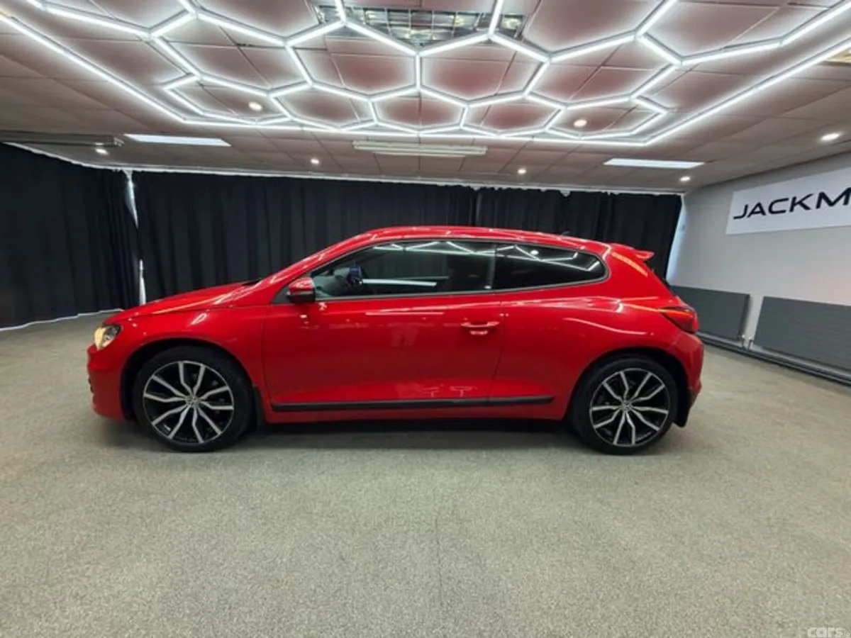 Volkswagen Scirocco Coupe, Diesel, 2017, Red