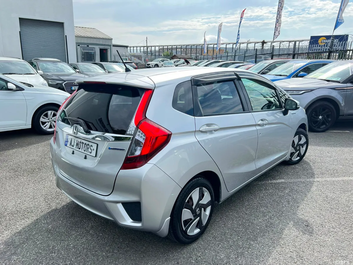 Honda Fit Hatchback, Petrol Hybrid, 2014, Silver