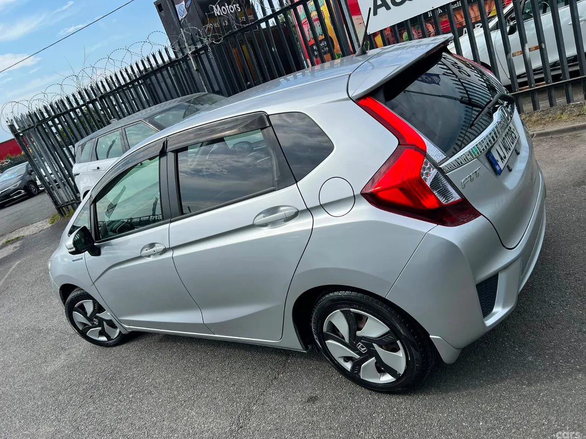 Honda Fit Hatchback, Petrol Hybrid, 2014, Silver