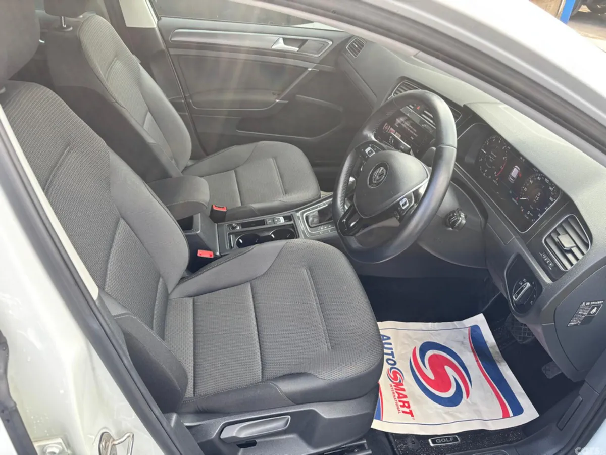 Volkswagen Golf Hatchback, Petrol, 2018, White