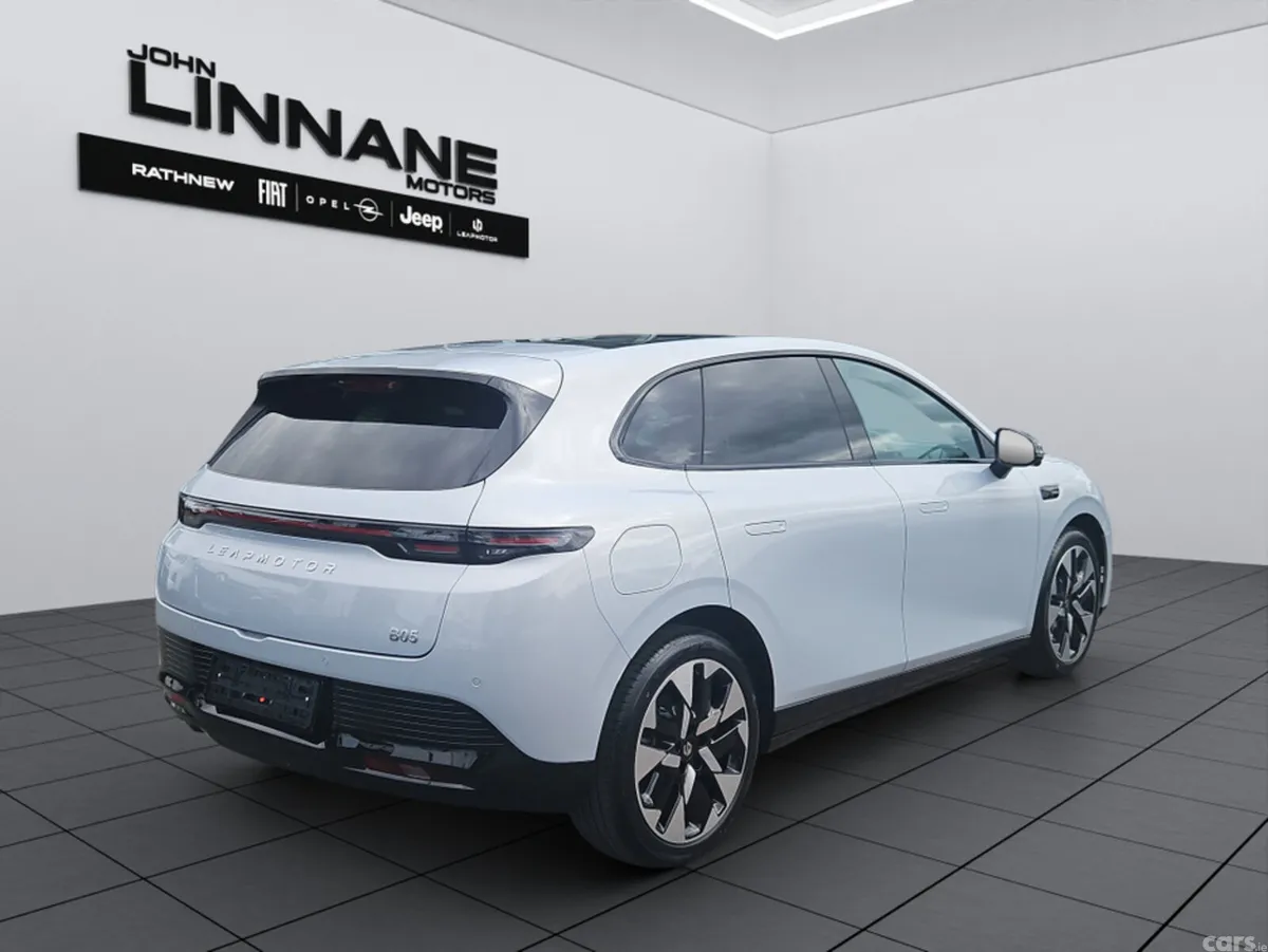 Leapmotor B05 Hatchback, Electric, 2026, Silver
