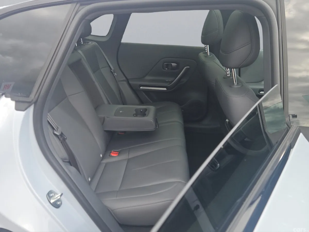 Leapmotor B05 Hatchback, Electric, 2026, Silver
