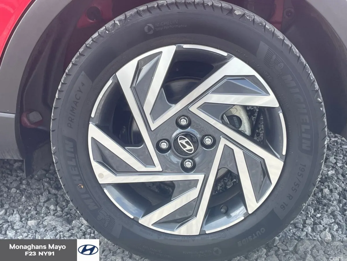 Hyundai Bayon SUV, Petrol, 2025, Red