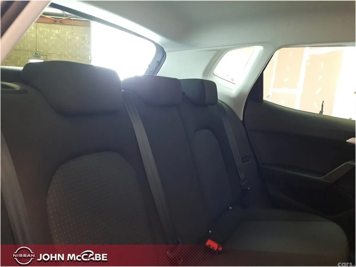 SEAT Arona Hatchback, Petrol, 2024, Grey