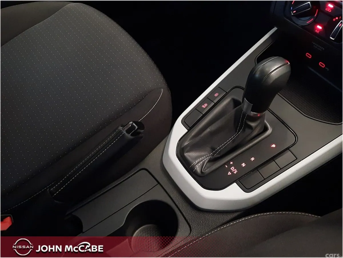 SEAT Arona Hatchback, Petrol, 2024, Grey