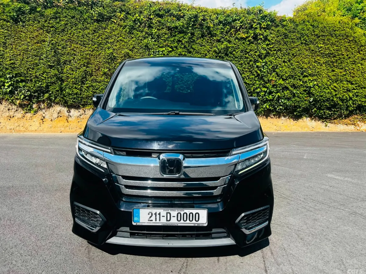 Honda Stepwagon MPV, Petrol Hybrid, 2021, Black