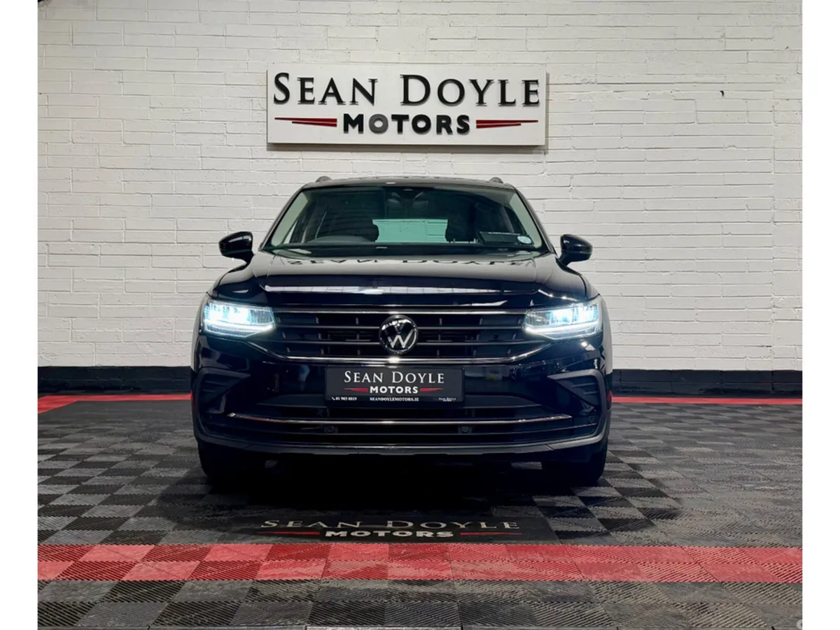 Volkswagen Tiguan SUV, Diesel, 2023, Black