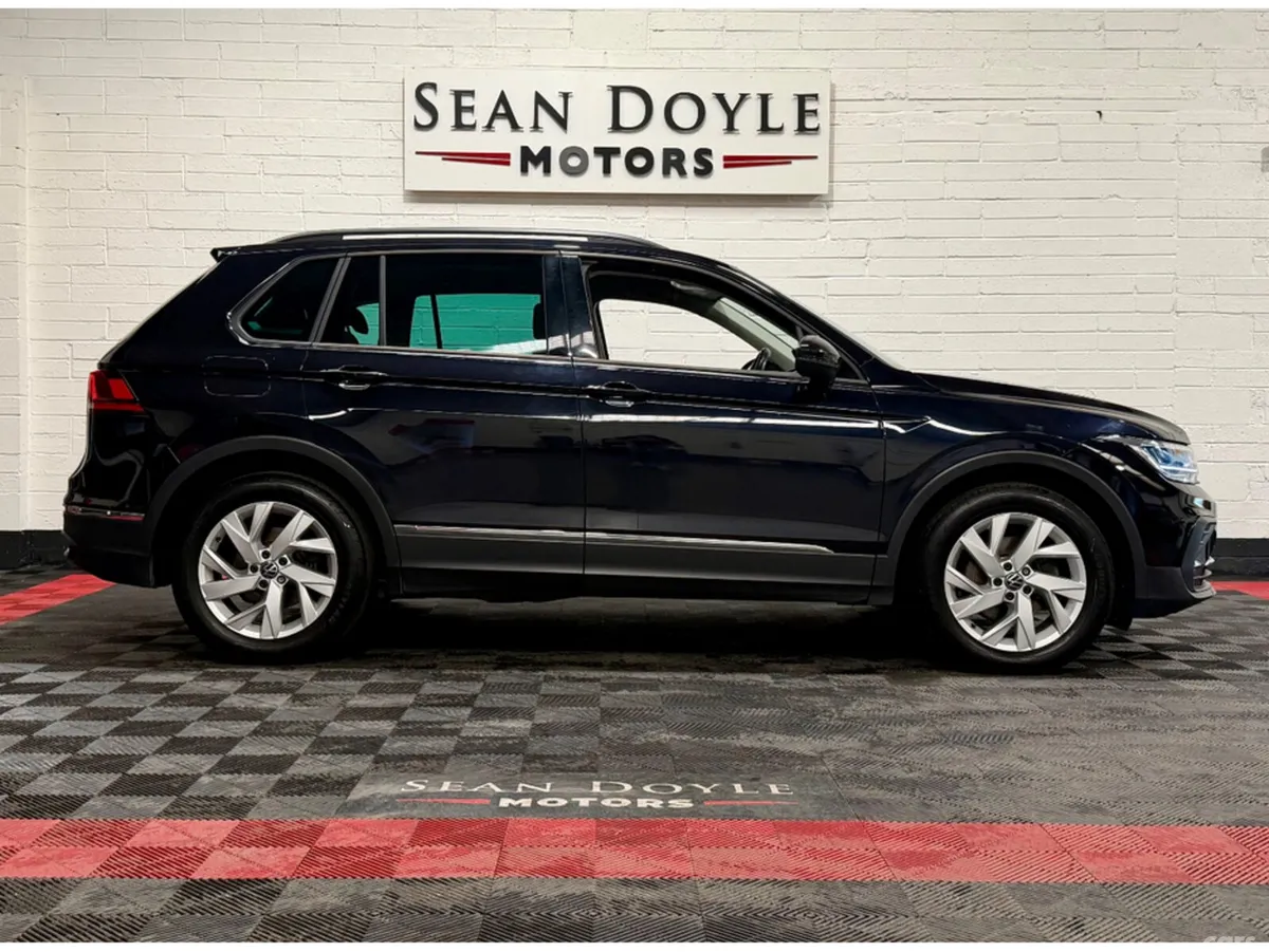 Volkswagen Tiguan SUV, Diesel, 2023, Black