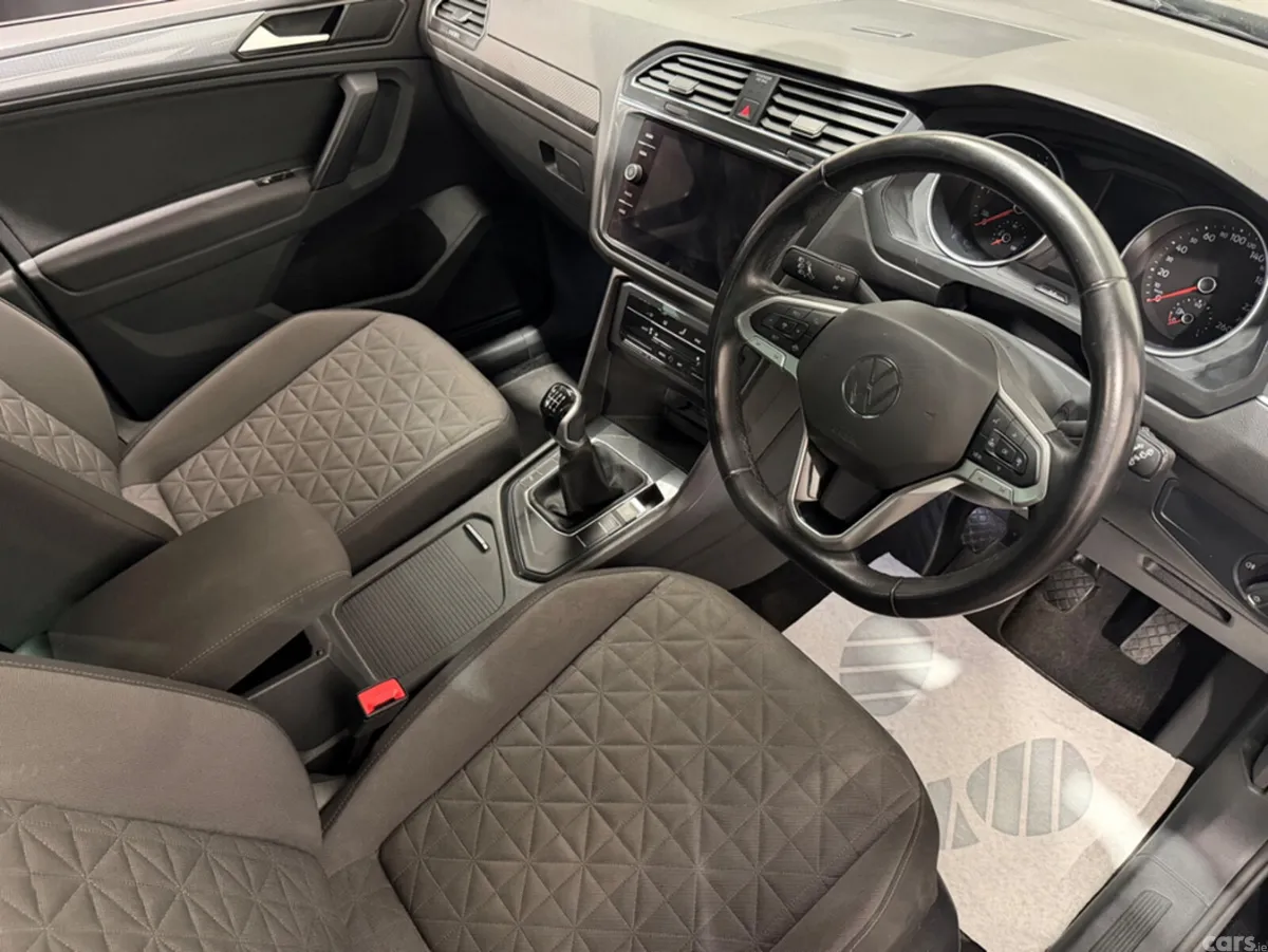 Volkswagen Tiguan SUV, Diesel, 2023, Black