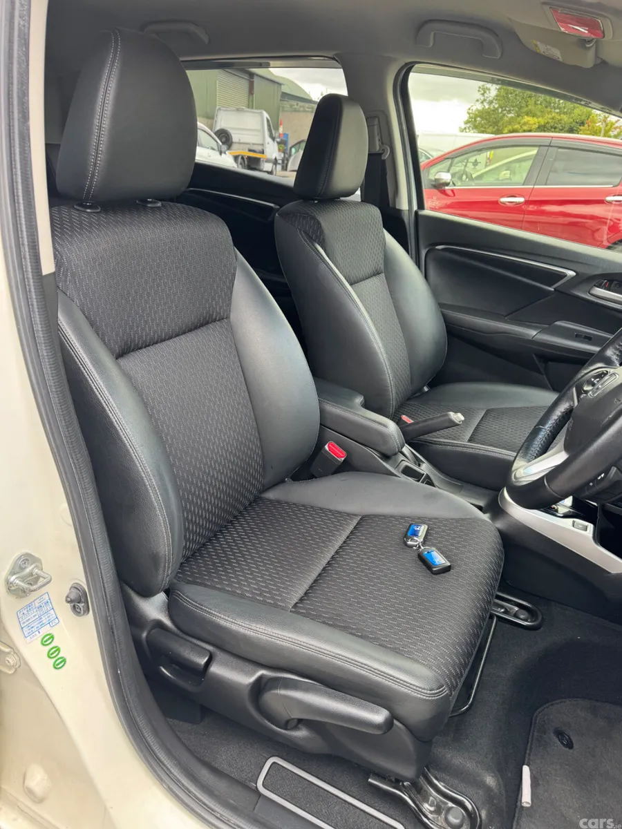 Honda Fit Hatchback, Petrol Hybrid, 2014, White