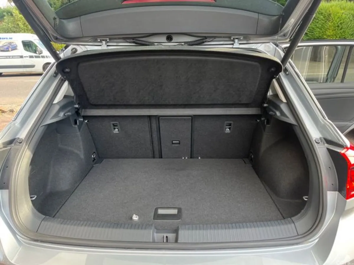 Volkswagen T-Roc SUV, Diesel, 2023, Grey