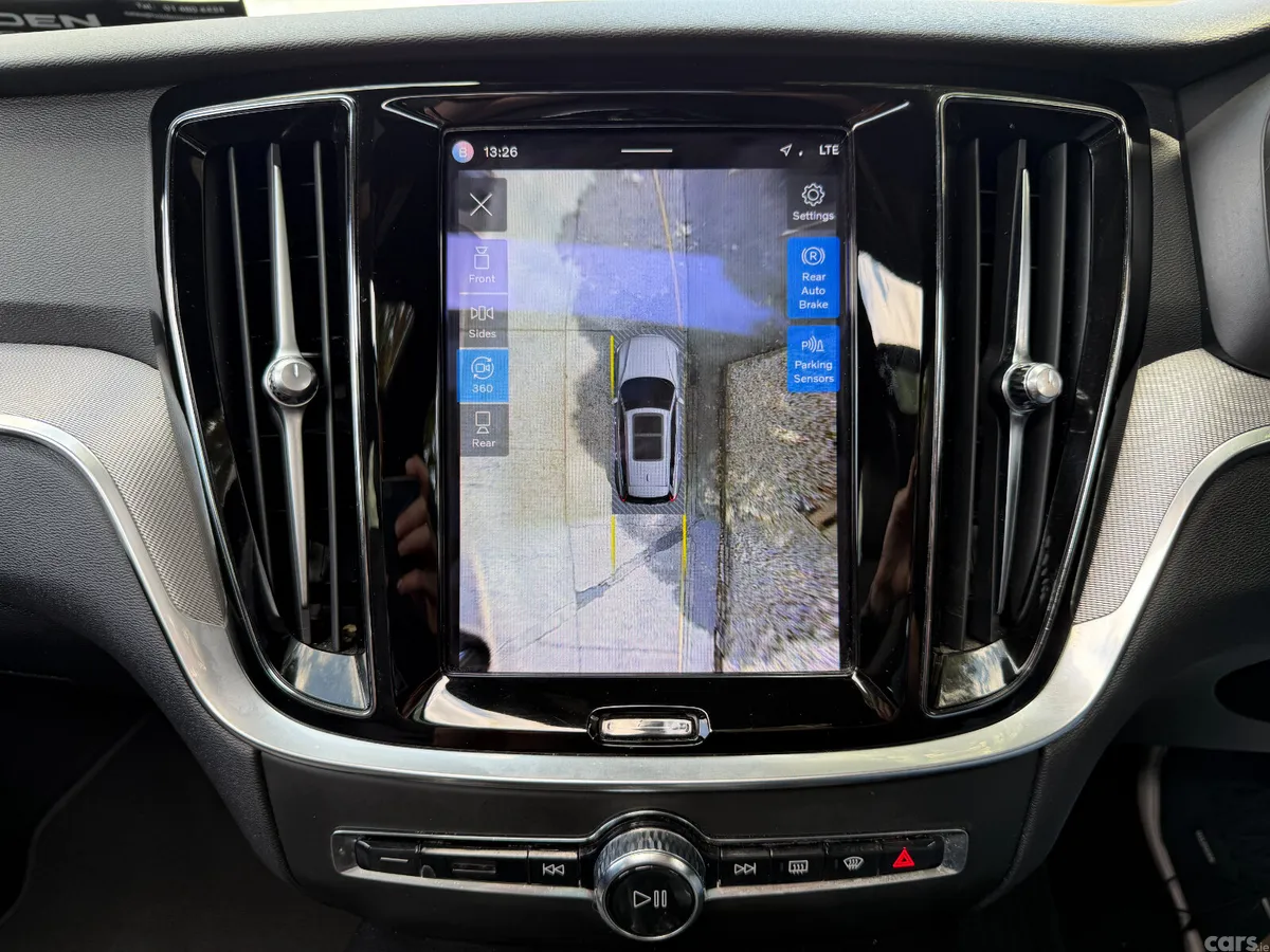 Volvo V60 Estate, Petrol Plug-in Hybrid, 2022, White