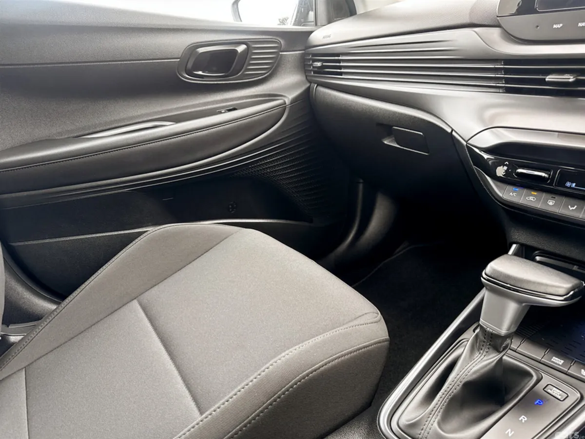 Hyundai Bayon Estate/Jeep, Petrol, 2025, Black