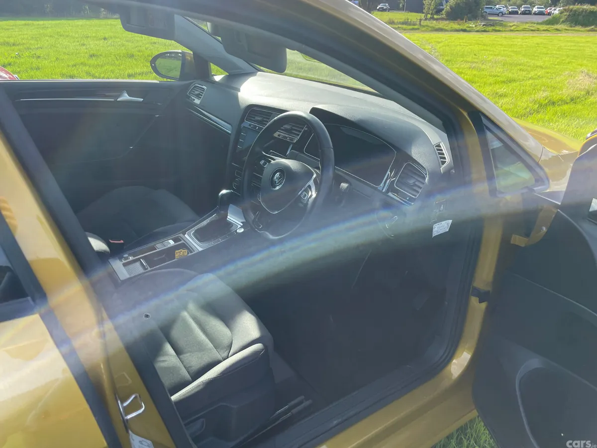 Volkswagen Golf Hatchback, Petrol, 2018, Yellow