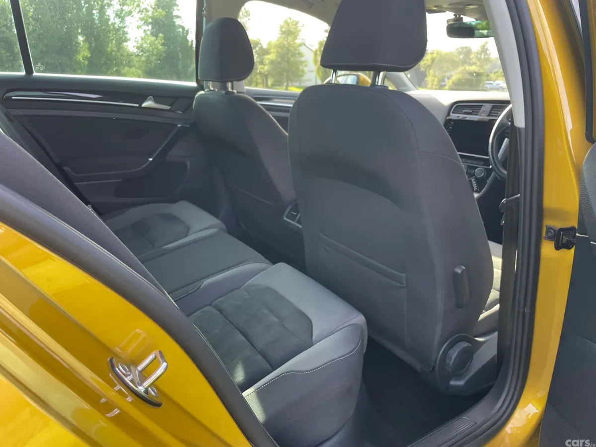 Volkswagen Golf Hatchback, Petrol, 2018, Yellow