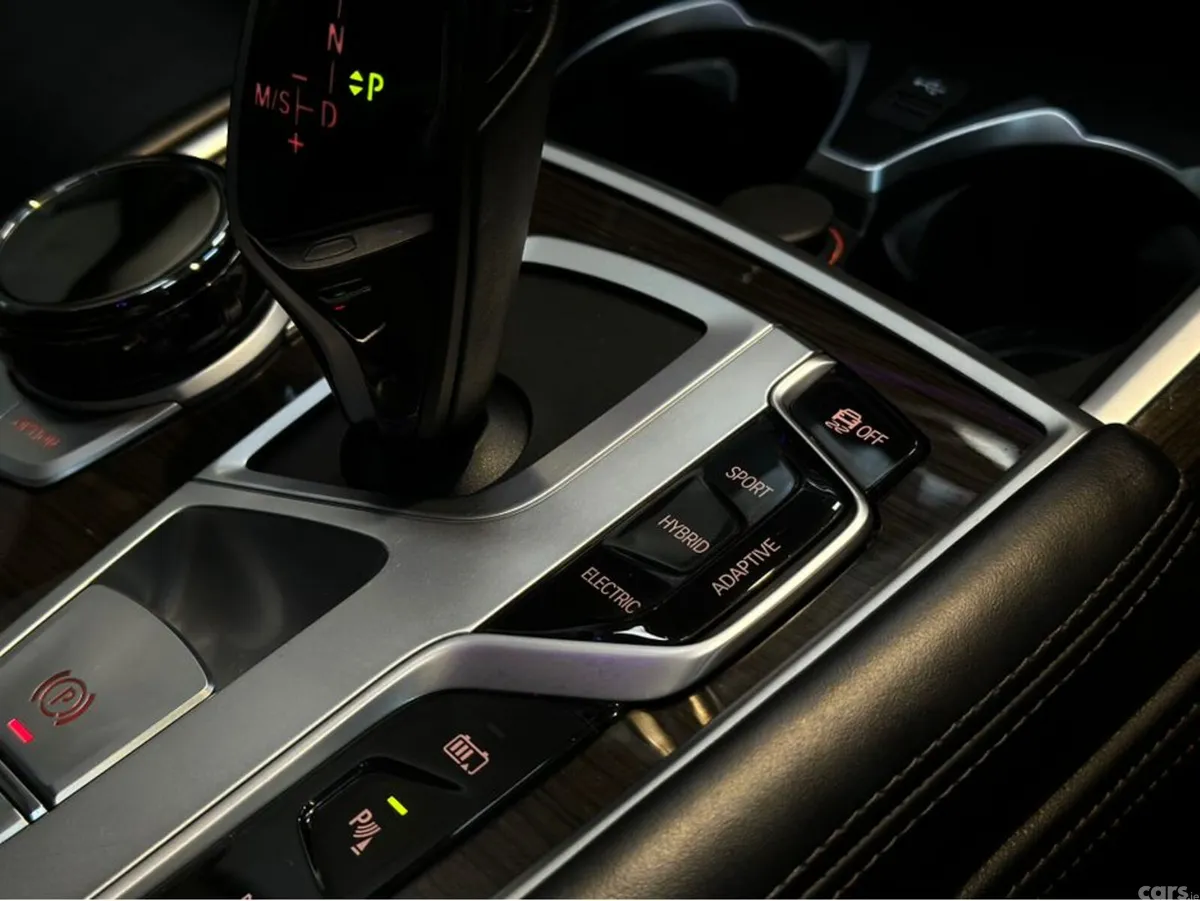 BMW 7-Series Saloon, Petrol Plug-in Hybrid, 2022, Black