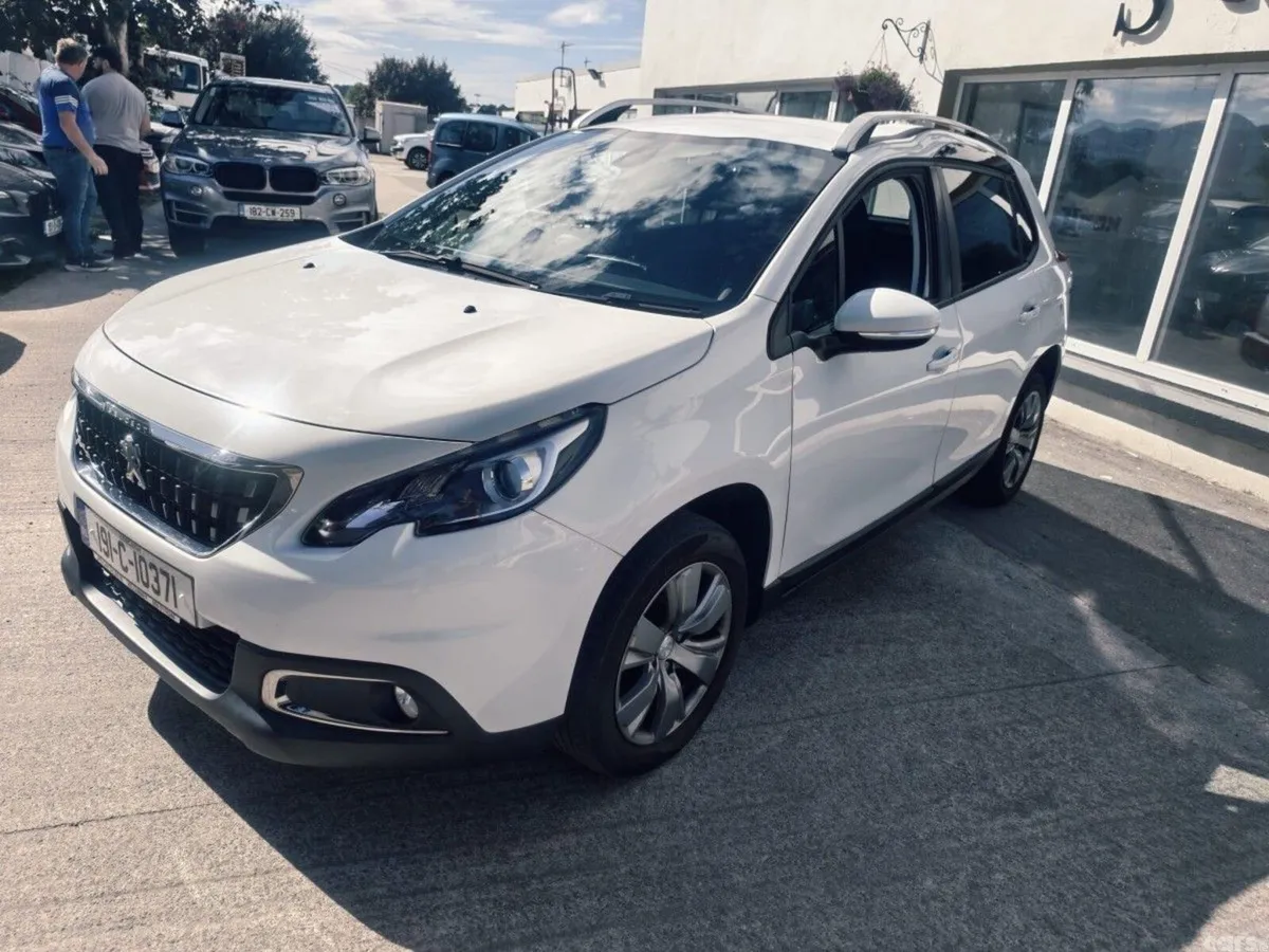 Peugeot 2008 Estate, Petrol, 2019, White