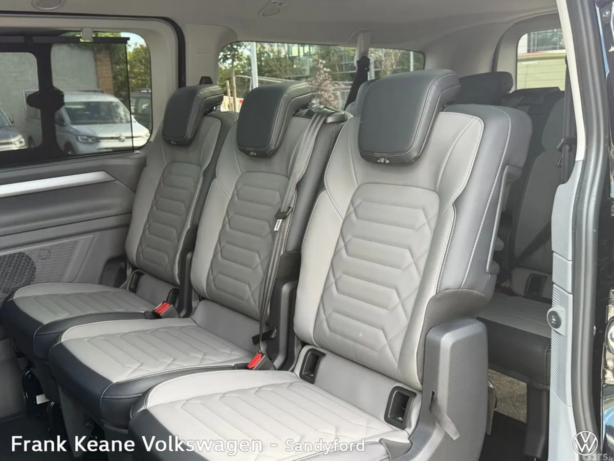 Volkswagen Caravelle MPV, Petrol Plug-in Hybrid, 2026, Black