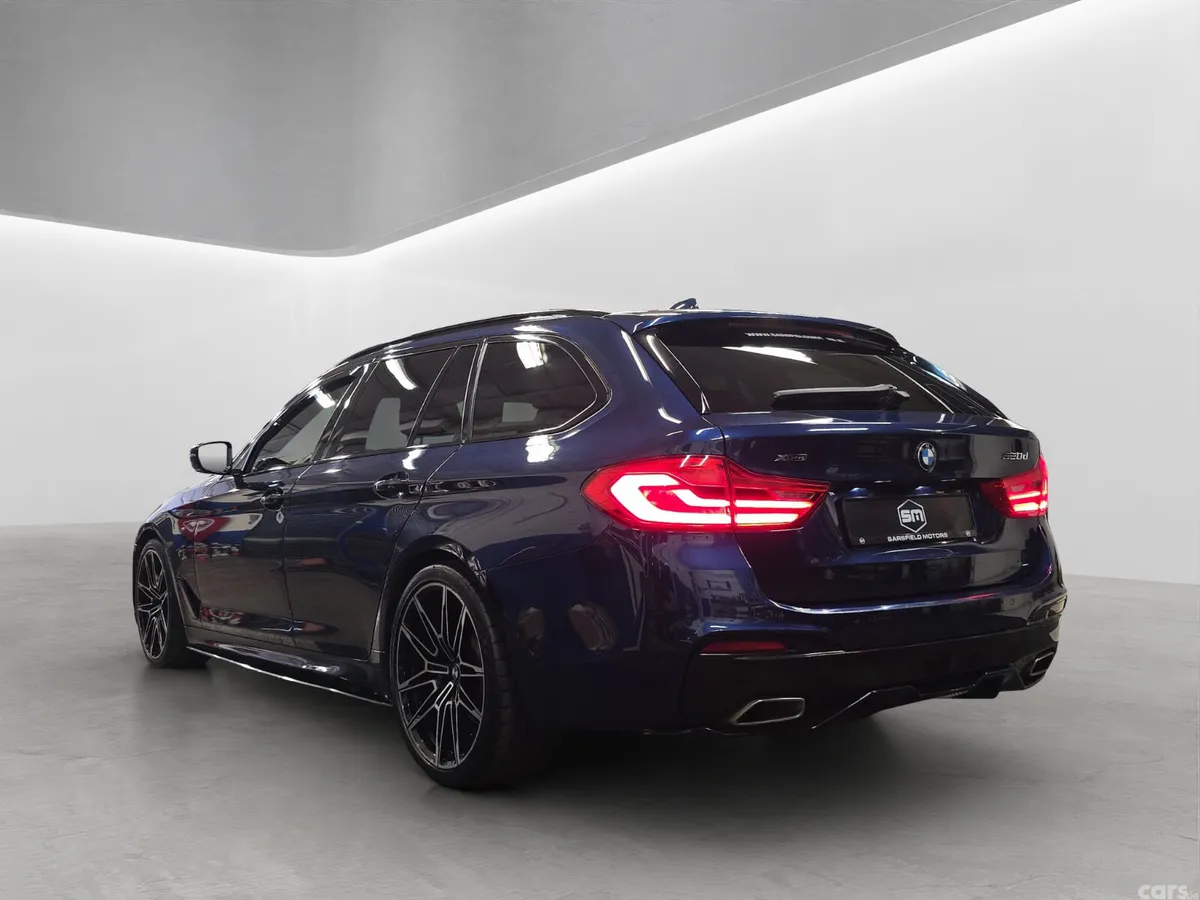 BMW 5-Series Estate, Diesel, 2019, Blue