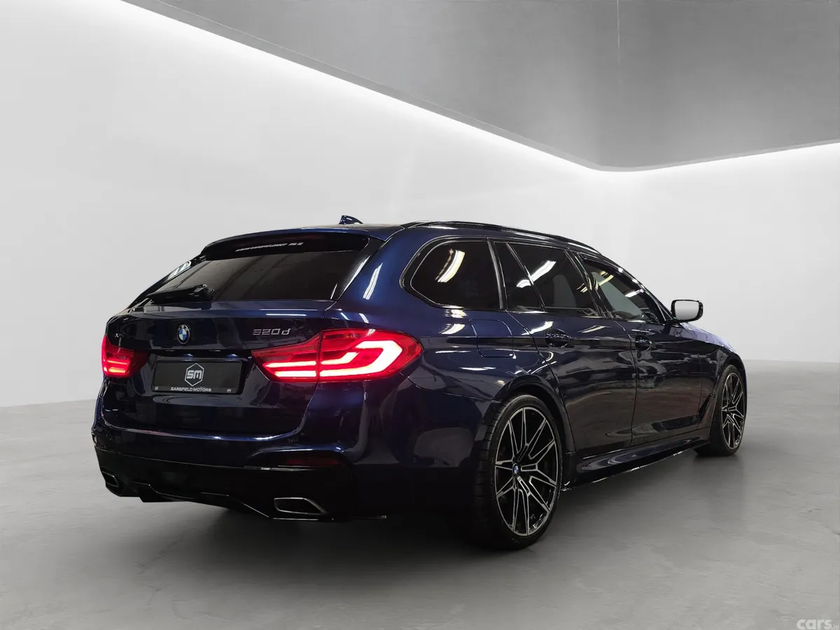BMW 5-Series Estate, Diesel, 2019, Blue